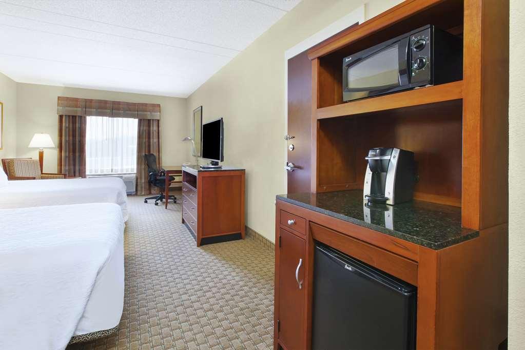 Hilton Garden Inn Clarksburg Zimmer foto